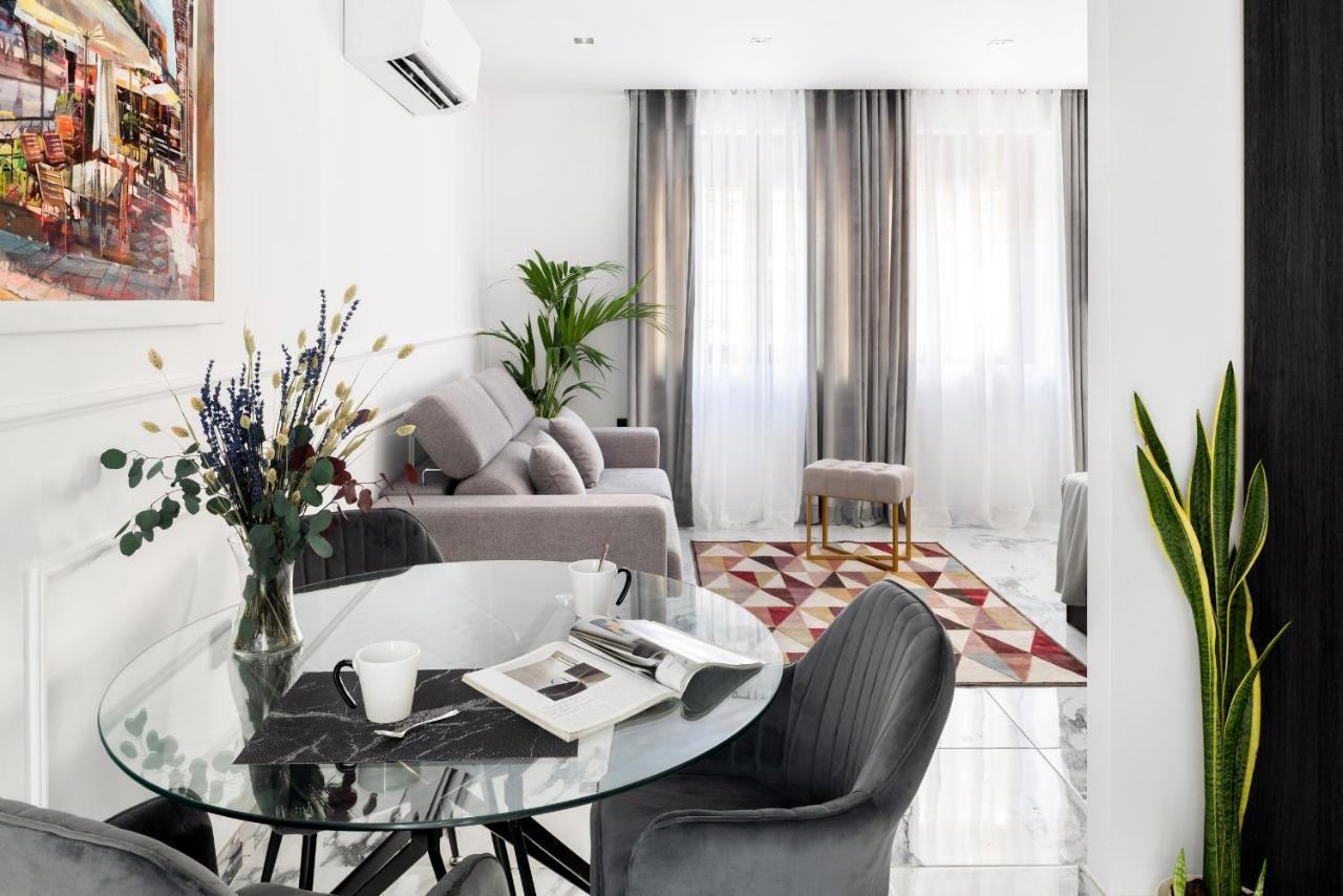 Quivir Apartamentos Deluxe Casa Del Arco 安度亚尔 外观 照片