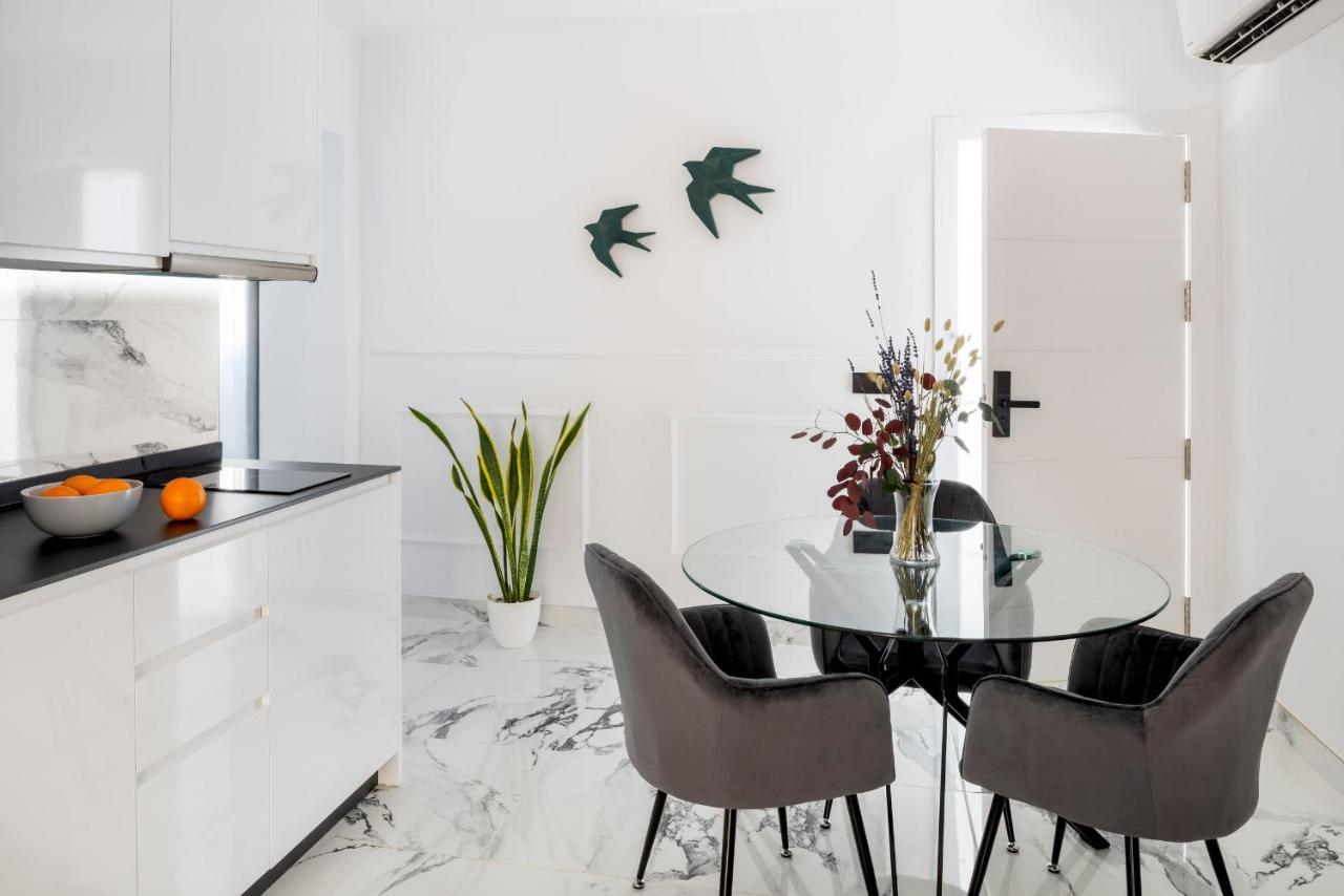 Quivir Apartamentos Deluxe Casa Del Arco 安度亚尔 外观 照片