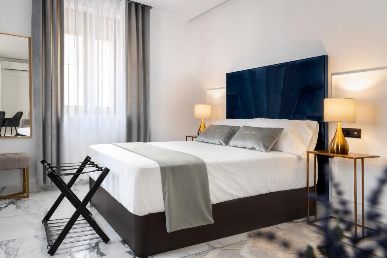 Quivir Apartamentos Deluxe Casa Del Arco 安度亚尔 外观 照片