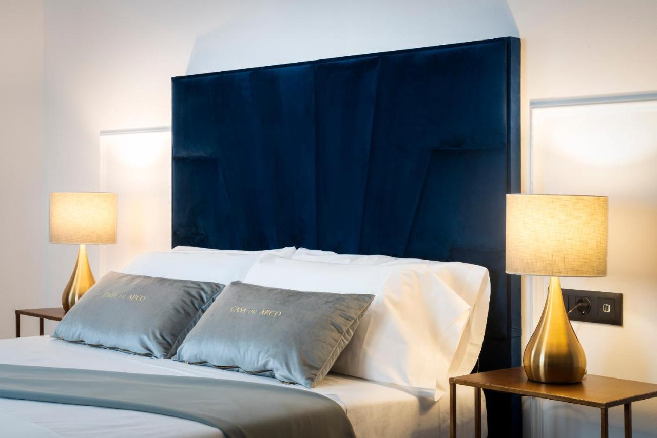 Quivir Apartamentos Deluxe Casa Del Arco 安度亚尔 外观 照片