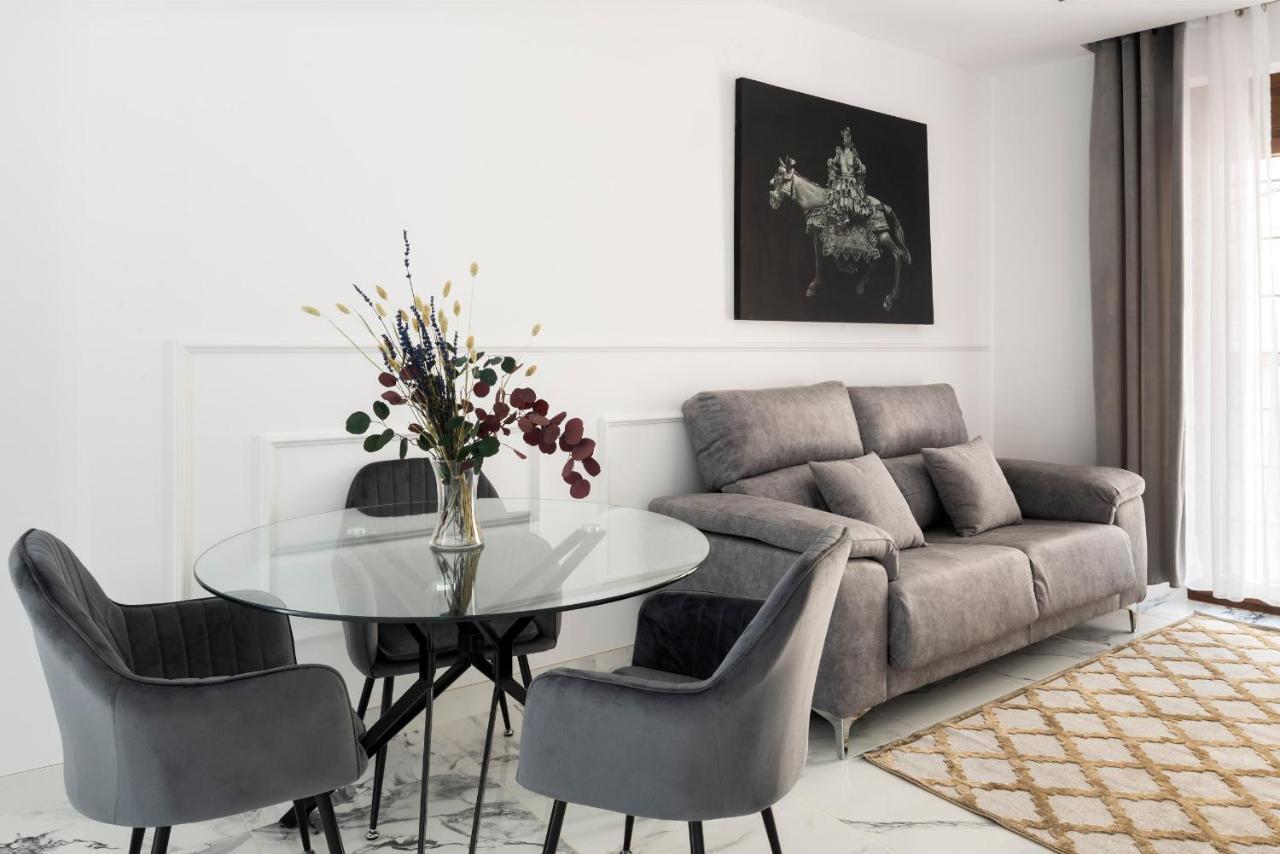Quivir Apartamentos Deluxe Casa Del Arco 安度亚尔 外观 照片