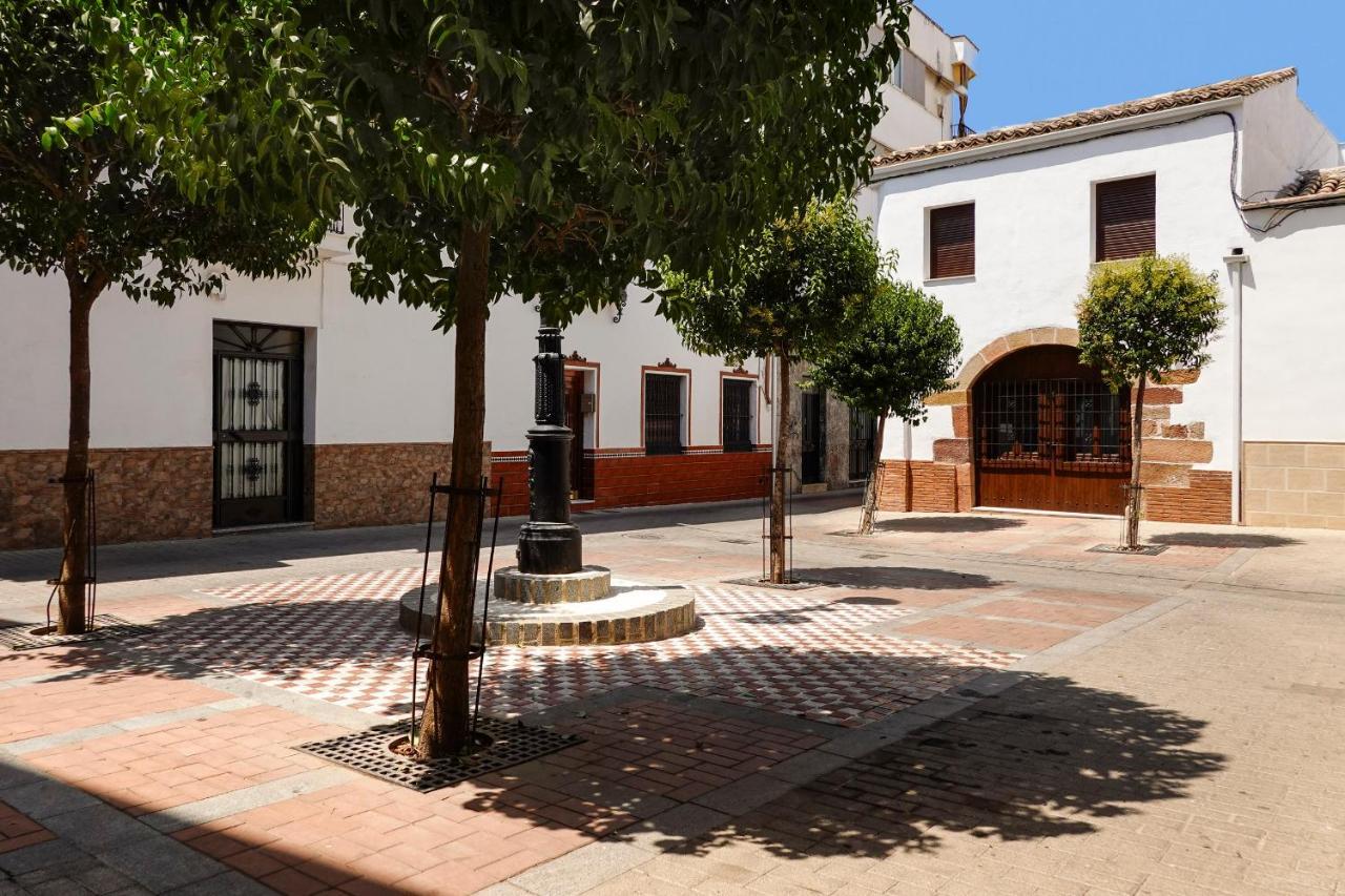 Quivir Apartamentos Deluxe Casa Del Arco 安度亚尔 外观 照片
